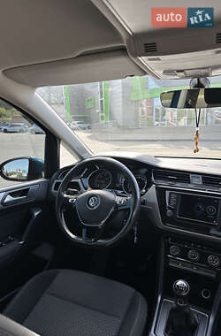 Микровэн Volkswagen Touran 2016 в 