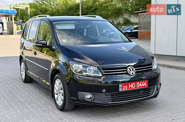 Мінівен Volkswagen Touran 2012 в 