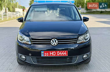 Мінівен Volkswagen Touran 2012 в 