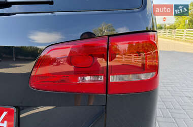 Мінівен Volkswagen Touran 2012 в 