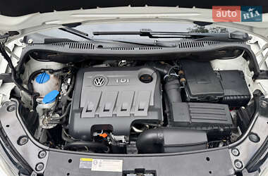 Минивэн Volkswagen Touran 2013 в 