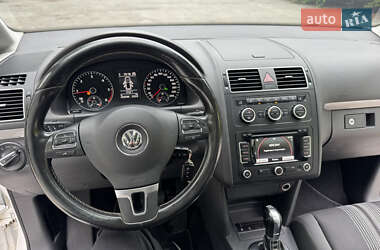 Минивэн Volkswagen Touran 2013 в 