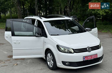 Минивэн Volkswagen Touran 2013 в 