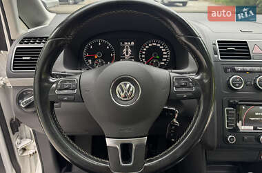 Минивэн Volkswagen Touran 2013 в 