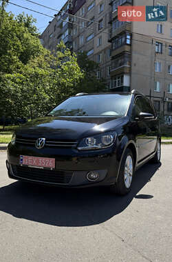 Минивэн Volkswagen Touran 2011 в Кривом Роге