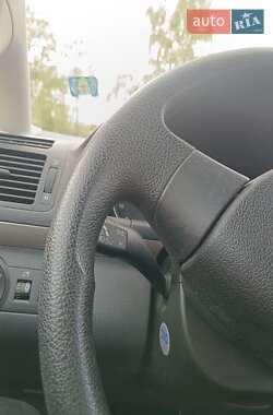 Минивэн Volkswagen Touran 2009 в 