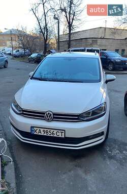 Микровэн Volkswagen Touran 2016 в 