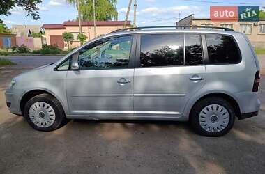 Минивэн Volkswagen Touran 2007 в 