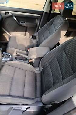 Минивэн Volkswagen Touran 2007 в 