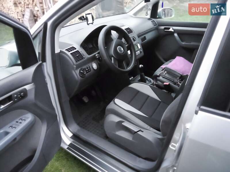 Volkswagen Touran 2003