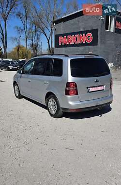 Мінівен Volkswagen Touran 2007 в 