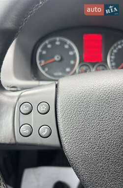 Минивэн Volkswagen Touran 2010 в 