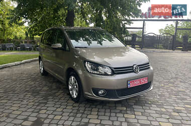 Минивэн Volkswagen Touran 2012 в 