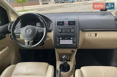 Минивэн Volkswagen Touran 2012 в 