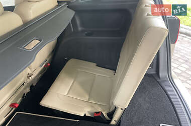Минивэн Volkswagen Touran 2012 в 