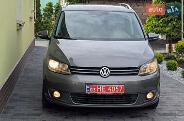 Мінівен Volkswagen Touran 2013 в 