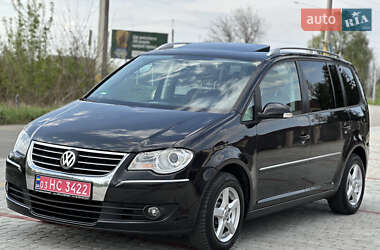 Минивэн Volkswagen Touran 2008 в 