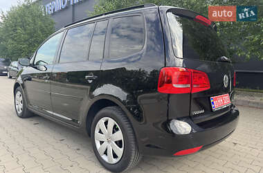 Мінівен Volkswagen Touran 2011 в 