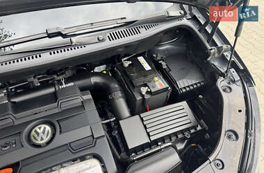 Мінівен Volkswagen Touran 2011 в 