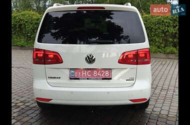 Мінівен Volkswagen Touran 2013 в 