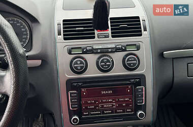 Минивэн Volkswagen Touran 2009 в 