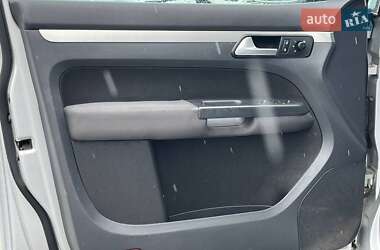Минивэн Volkswagen Touran 2009 в 