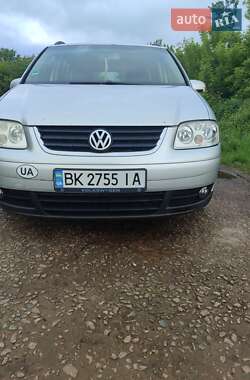 Минивэн Volkswagen Touran 2005 в 