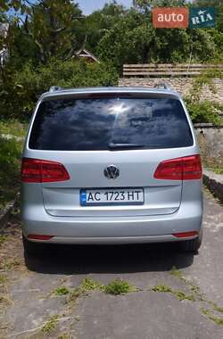 Минивэн Volkswagen Touran 2014 в 