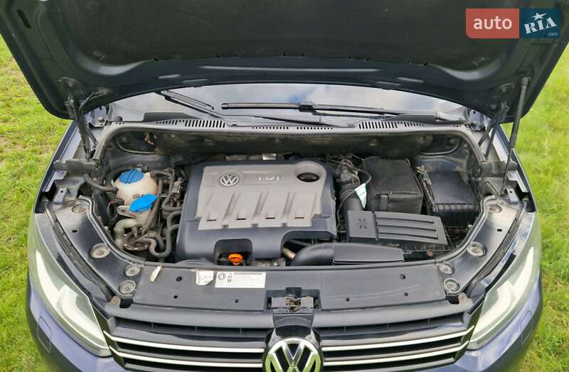 Минивэн Volkswagen Touran 2011 в Калиновке