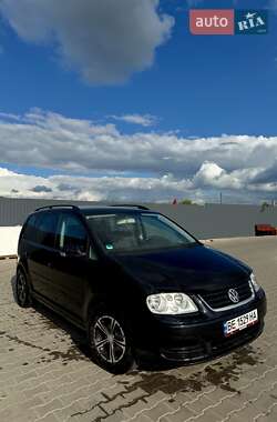 Мінівен Volkswagen Touran 2005 в Миколаєві