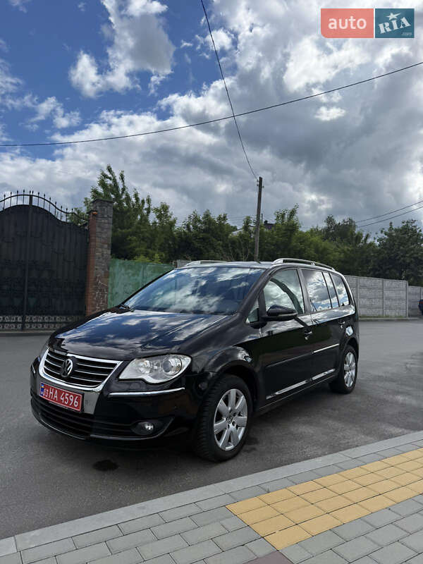 Мінівен Volkswagen Touran 2009 в Білій Церкві