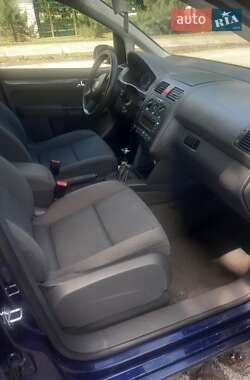 Минивэн Volkswagen Touran 2003 в 
