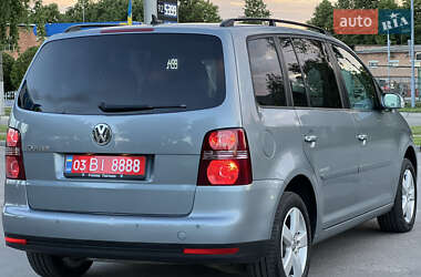 Минивэн Volkswagen Touran 2008 в 