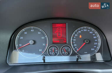 Минивэн Volkswagen Touran 2008 в 
