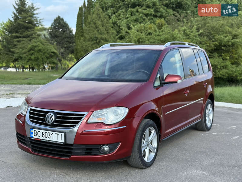 Минивэн Volkswagen Touran 2007 в 