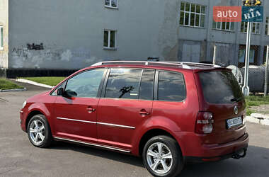 Минивэн Volkswagen Touran 2007 в 