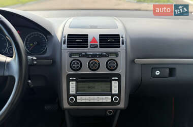 Минивэн Volkswagen Touran 2007 в 
