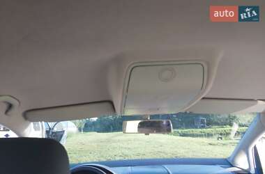 Мінівен Volkswagen Touran 2005 в 