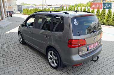 Минивэн Volkswagen Touran 2011 в 
