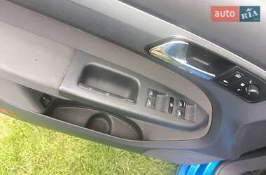 Минивэн Volkswagen Touran 2006 в 