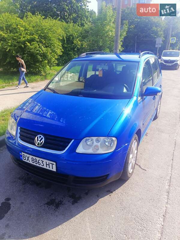 Минивэн Volkswagen Touran 2006 в 