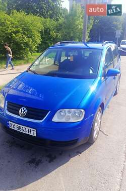 Минивэн Volkswagen Touran 2006 в 