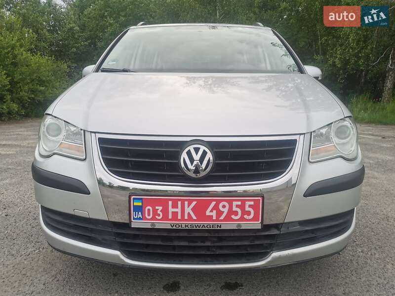 Минивэн Volkswagen Touran 2009 в Любомле