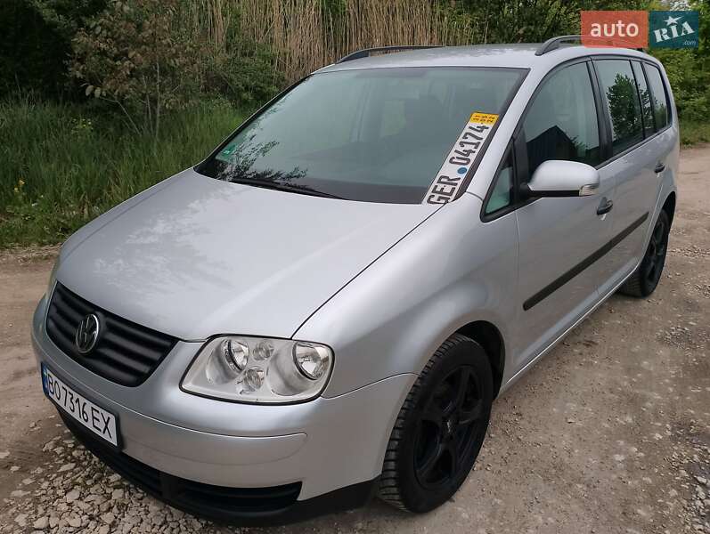 Минивэн Volkswagen Touran 2004 в 