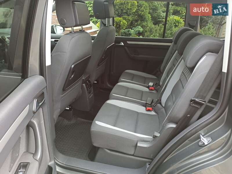 Мінівен Volkswagen Touran 2013 в Самборі