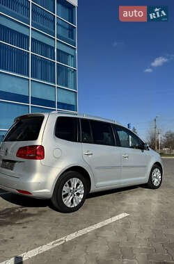 Минивэн Volkswagen Touran 2013 в 