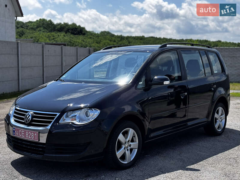 Минивэн Volkswagen Touran 2008 в Виннице