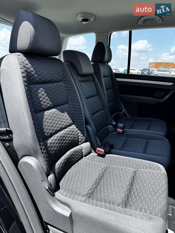 Минивэн Volkswagen Touran 2008 в Виннице