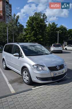 Минивэн Volkswagen Touran 2010 в Днепре