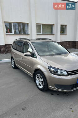 Мінівен Volkswagen Touran 2011 в Харкові